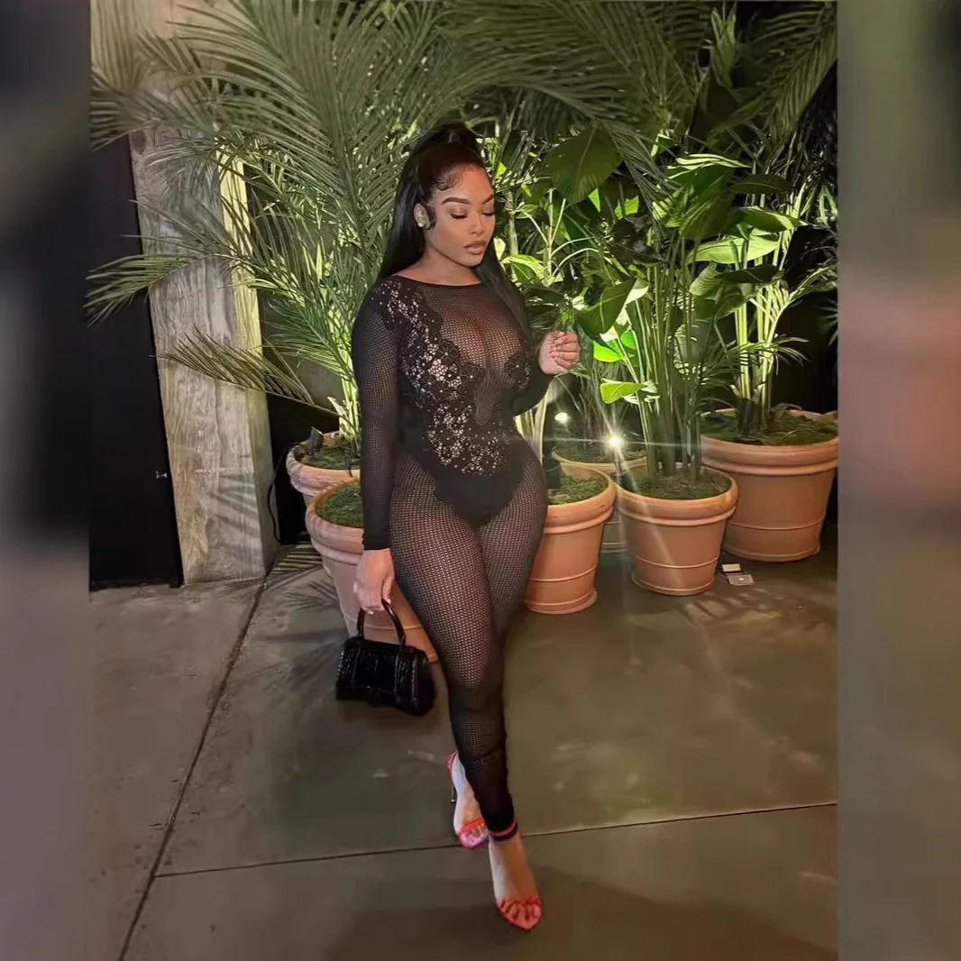 Uveng Uveng Solid-Color Round-Necked Bareback-Repair Sexy Perspective Long-Sleeved Knitting Trousers