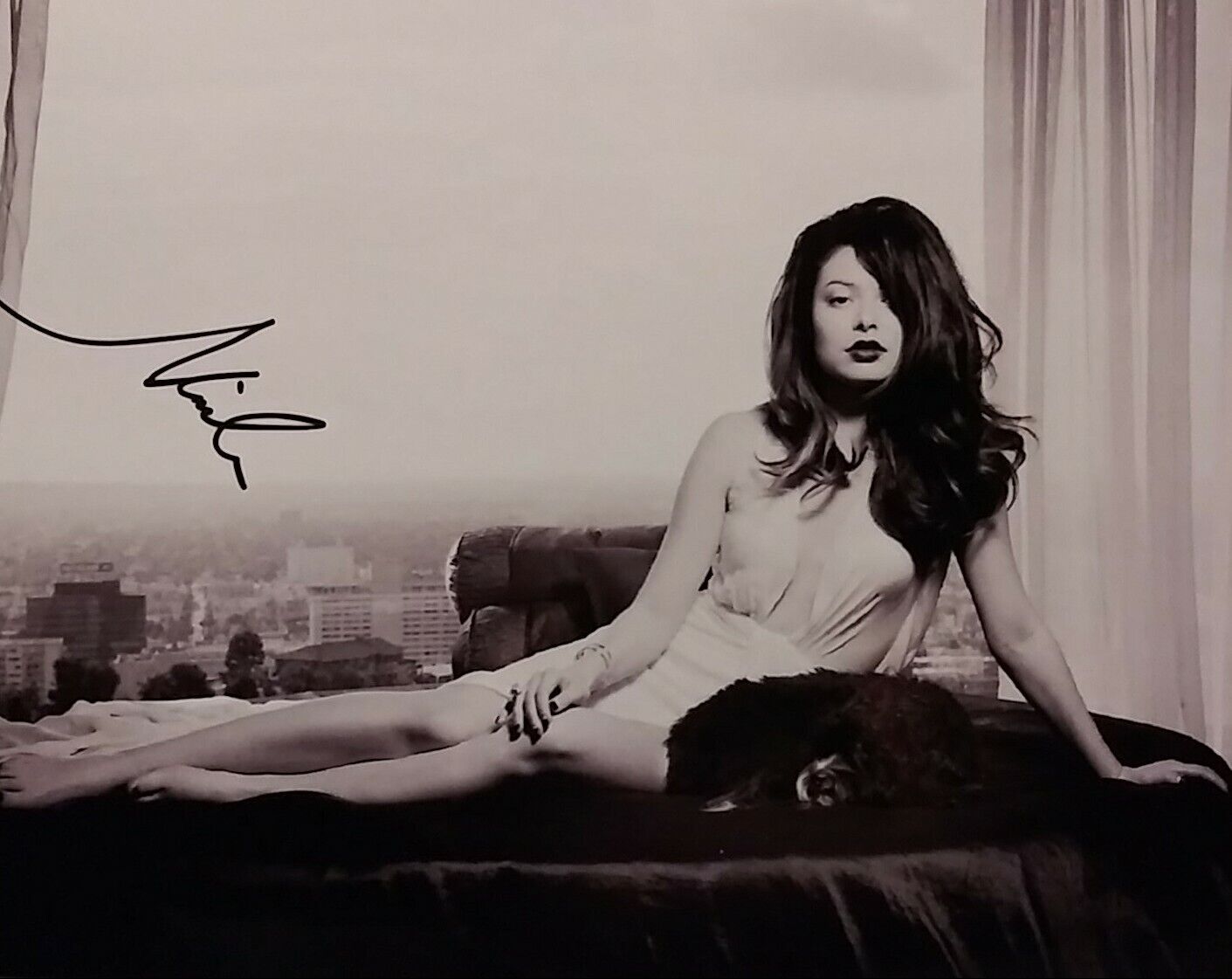 Miranda Cosgrove signed 8x10