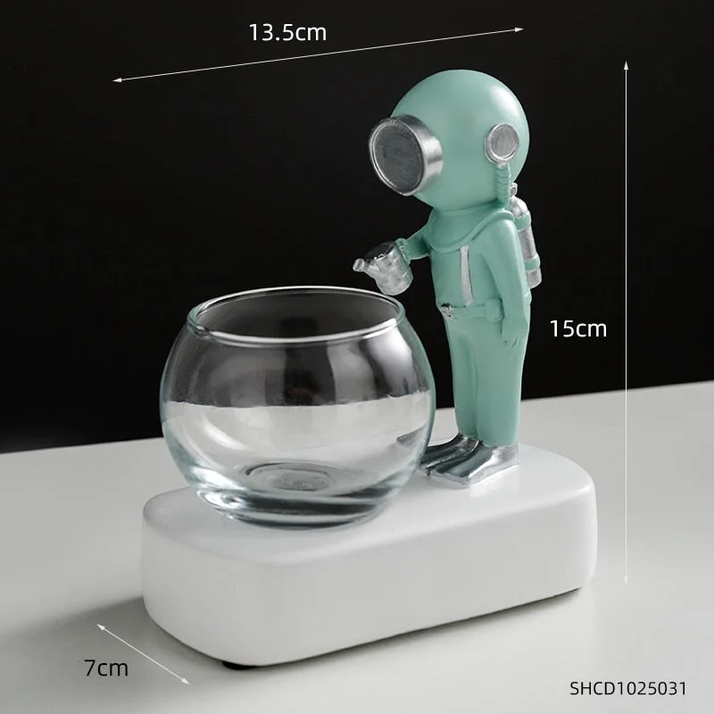 Resin Diver Hydroponics Modern Creative Design Style Interior Decoration Accessories Decoration Green Plant Desktop Vase Gift