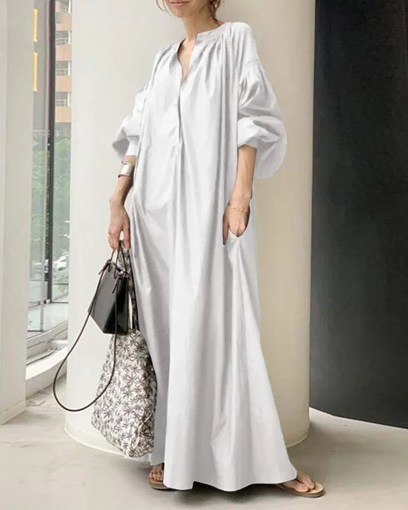 Loose dress with balloon sleeves