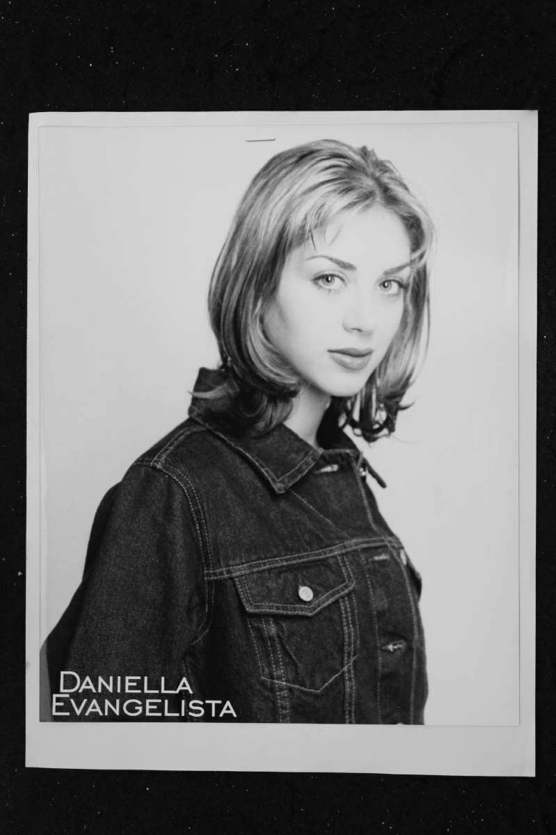 Daniella Evangelista - 8x10 Headshot Photo Poster painting w/ Resume - Edgemont