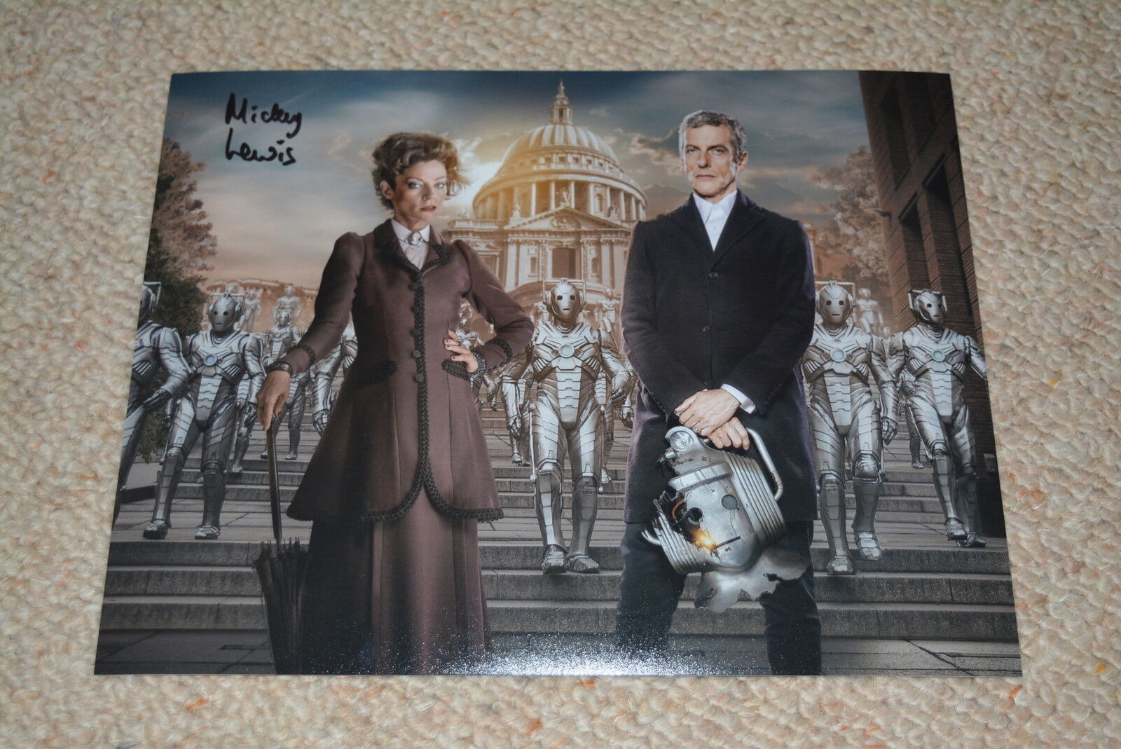 MICKEY LEWIS signed autograph In Person 8x10 20x25 cm DOCTOR WHO