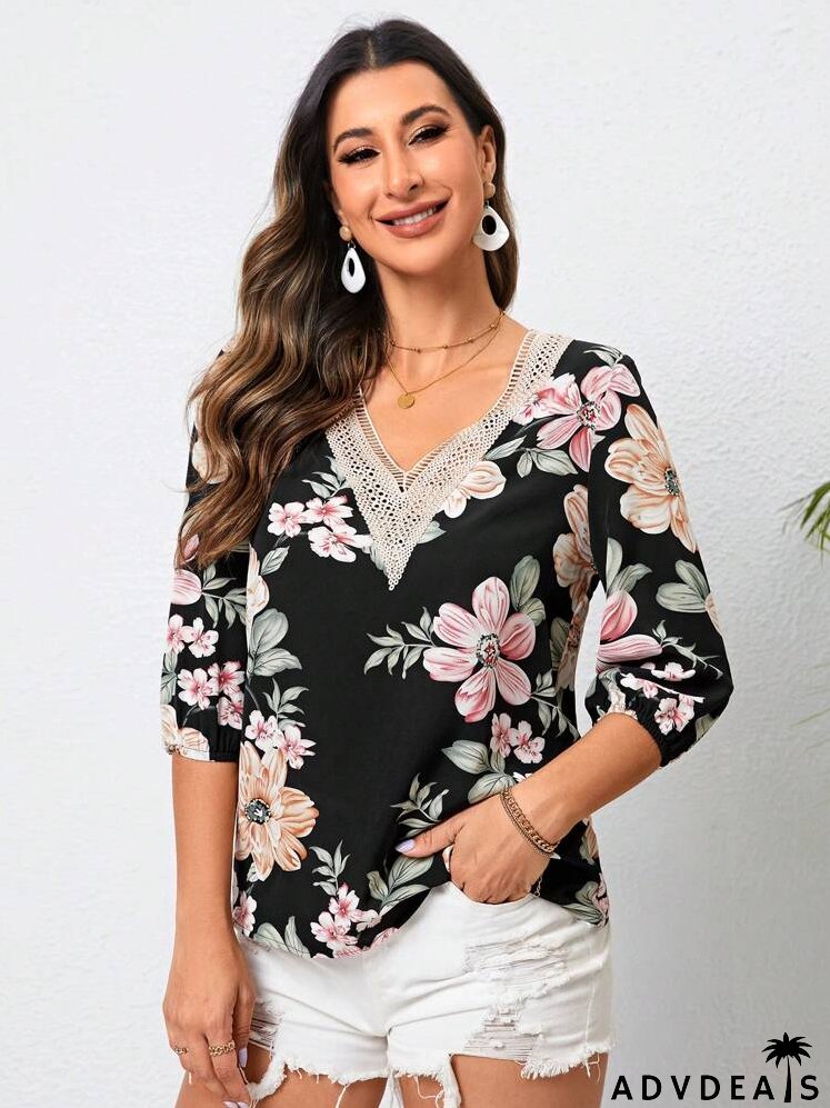 Floral Print Guipure Lace Insert Blouse