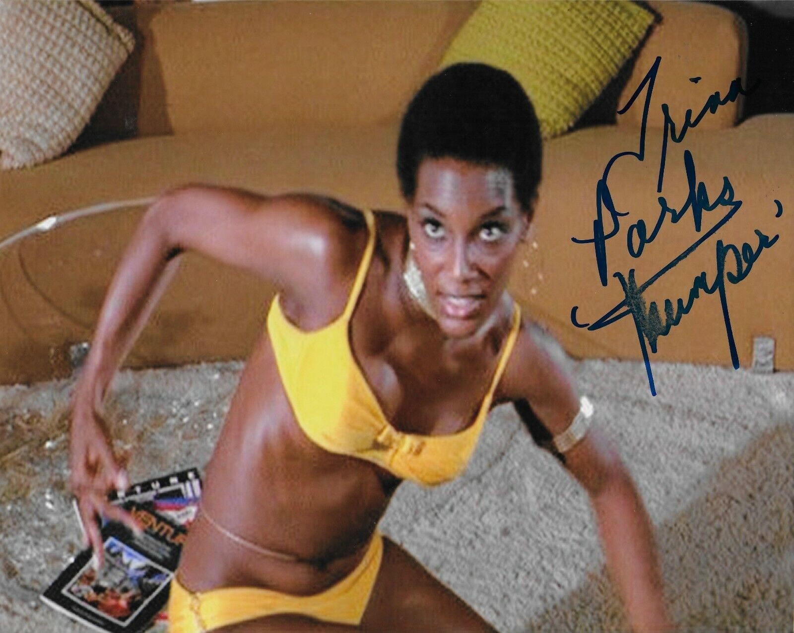 Trina Parks Bond 007 Original Autographed 8X10 Photo Poster painting (slightly smudged) SP