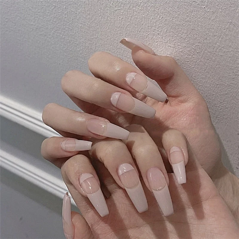 24PCS Love Heart False Nail Patch Sweet Style Women Removable MId Length Full Cover Manicure Tool False Nail Patch with Glue-Nail Inspo