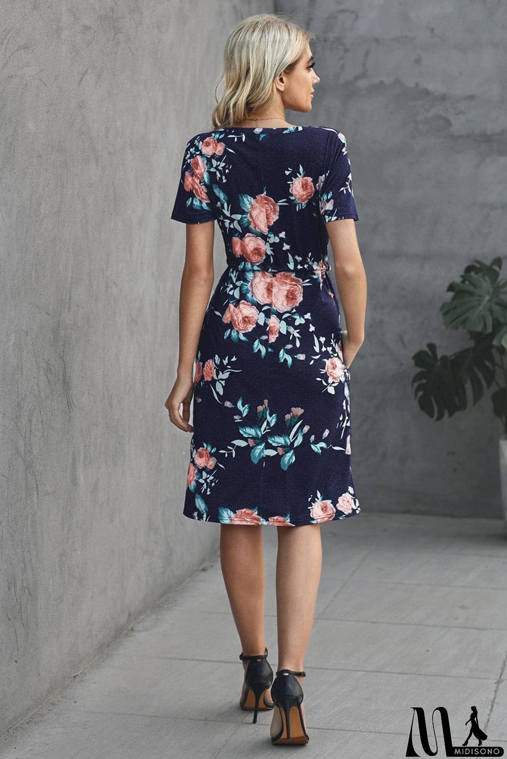 MidiSono - Casual Navy Blue Short Sleeve Pocketed Drawstring Midi Floral Dress