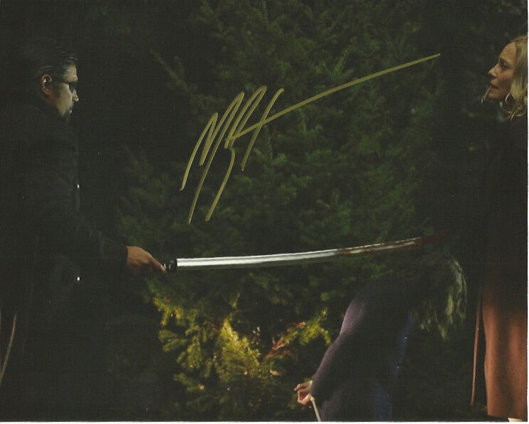 Arrow Manu Bennett Autographed Signed 8x10 Photo Poster painting COA w/proof