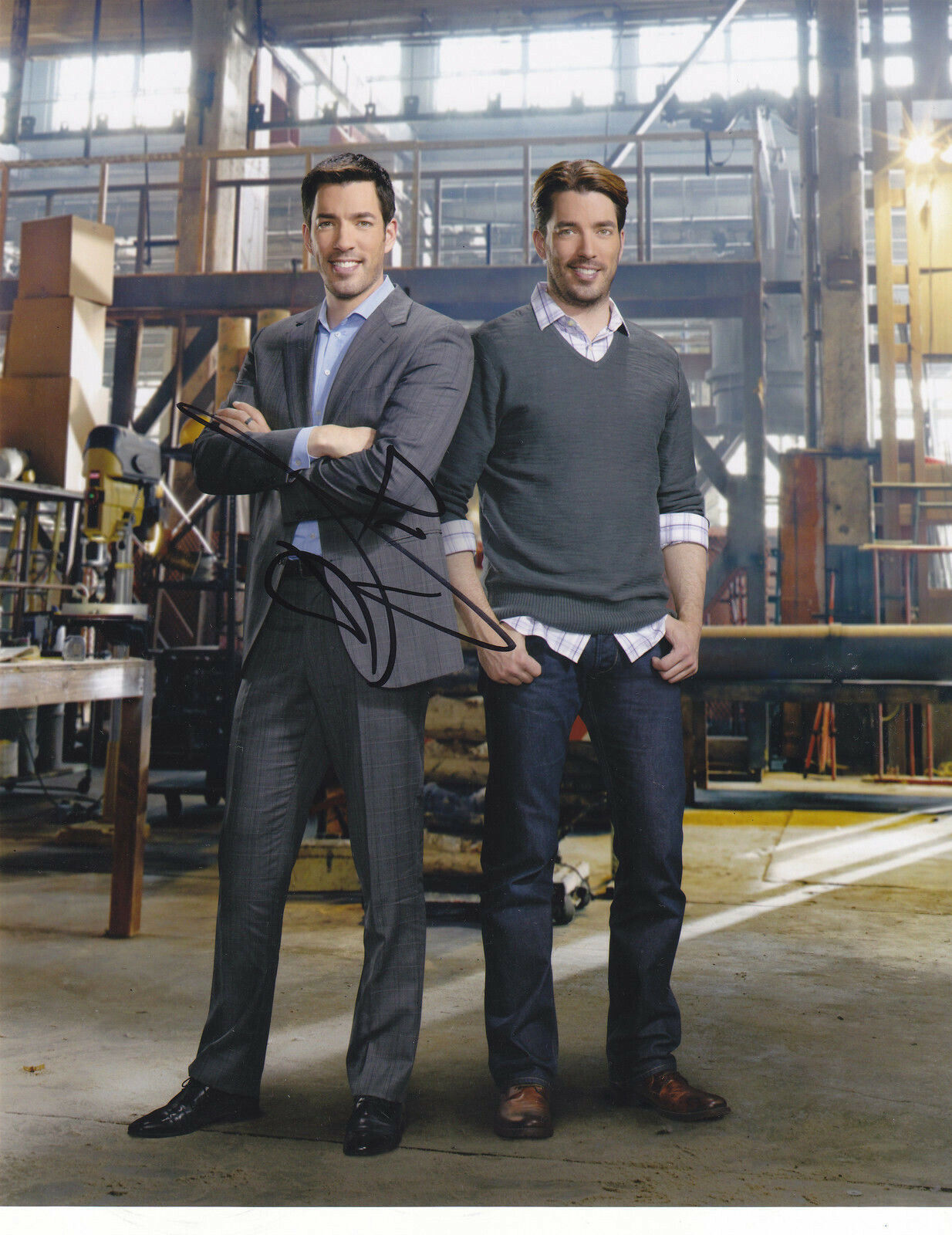 PROPERTY BROTHERS BROS DREW SCOTT SIGNED AUTOGRAPHED 8X10 Photo Poster painting PROOF #3