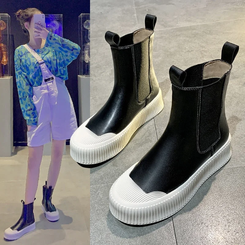 Women's Chelsea Boots 2021 New Fashion Leather White Ankle Boots Women Black Punk Gothic Platform Boot Female BV Luxury Designer