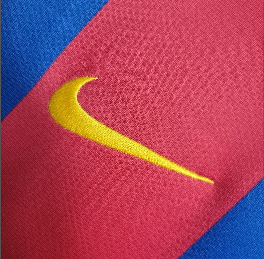 2010-2011 Barcelona Retro home Football shirt Thai Quality