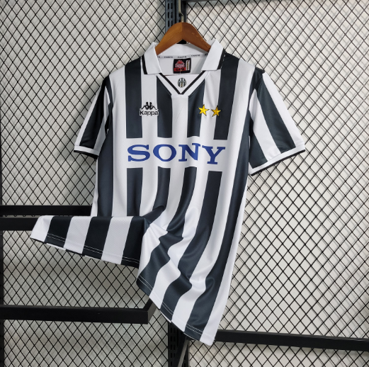 Retro 95-97 Juventus Home Football shirt Thai Quality