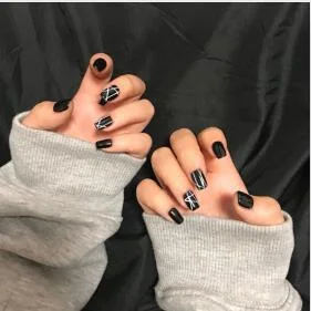 24pcs/Set Middle Long Black Gradient False Nails Pre-design Round Head Nail Art Decoration Fake Beauty Nail Tools with Glue-Nail Inspo