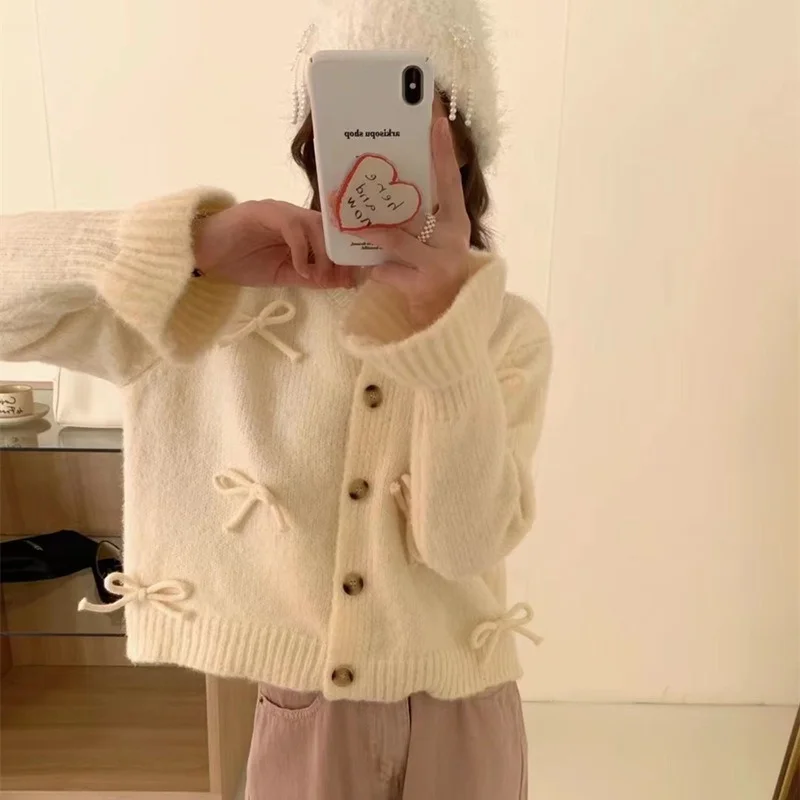 Ueong Spring And Autumn New Korean Solid Color Round Neck Bowknot Sweater Women's Fashion Soft Glutinous Warm Style Knitted Cardigan