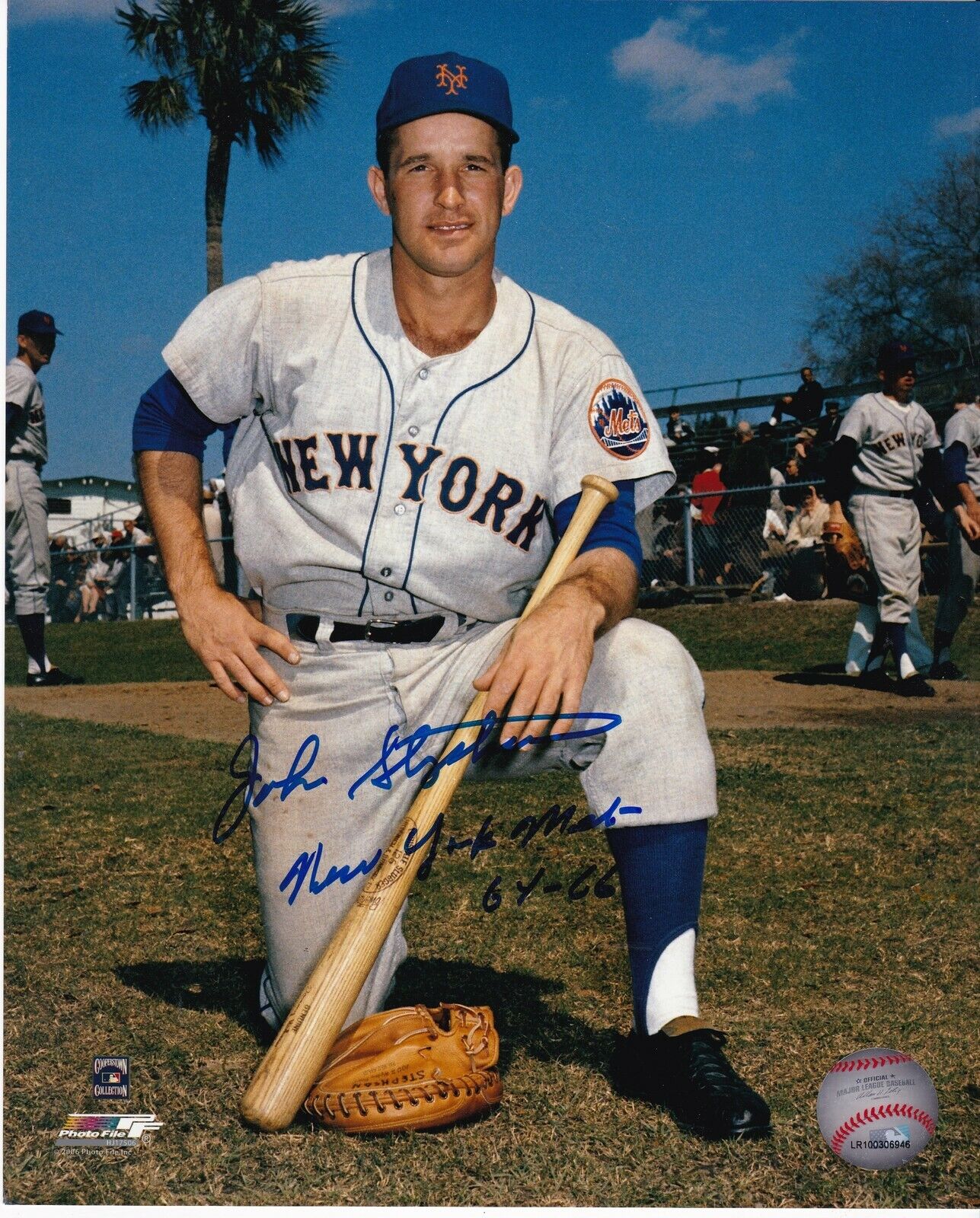 JOHN STEPHENSON NEW YORK METS 64-66 ACTION SIGNED 8x10