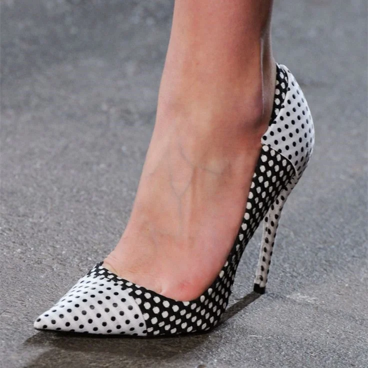 Black and White Heels Polka Dots Pointy Toe Stiletto Heel Pumps Vdcoo