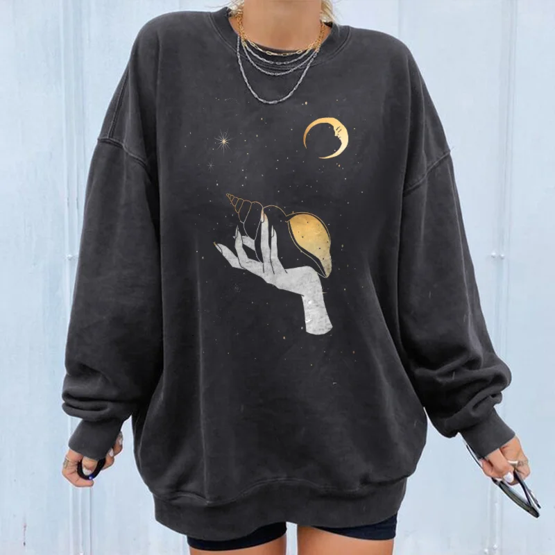   Hand Holding Conch Starry Sky Printed Women's Casual Sweatshirt - Neojana