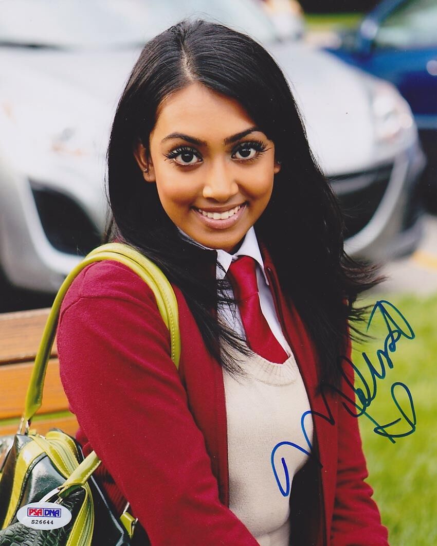 Melinda Shankar SIGNED 8x10 Photo Poster painting Alli Degrassi PSA/DNA AUTOGRAPHED