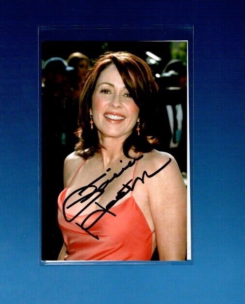 Patricia Heaton Autographed Photo Poster painting Actress Everyone Loves Raymond