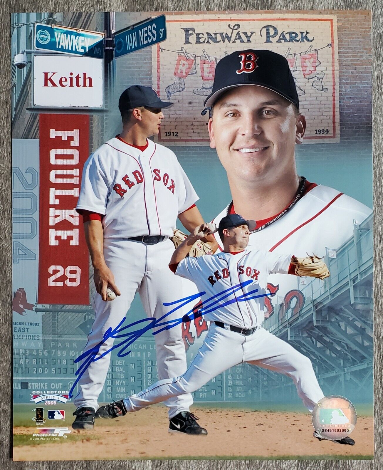 Keith Foulke Signed Boston Red Sox 8x10 Photo Poster painting Fenway Park Legend RAD