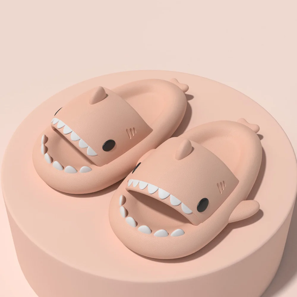 Smiledeer 2023 New Summer Non-slip Funny Shark Slippers