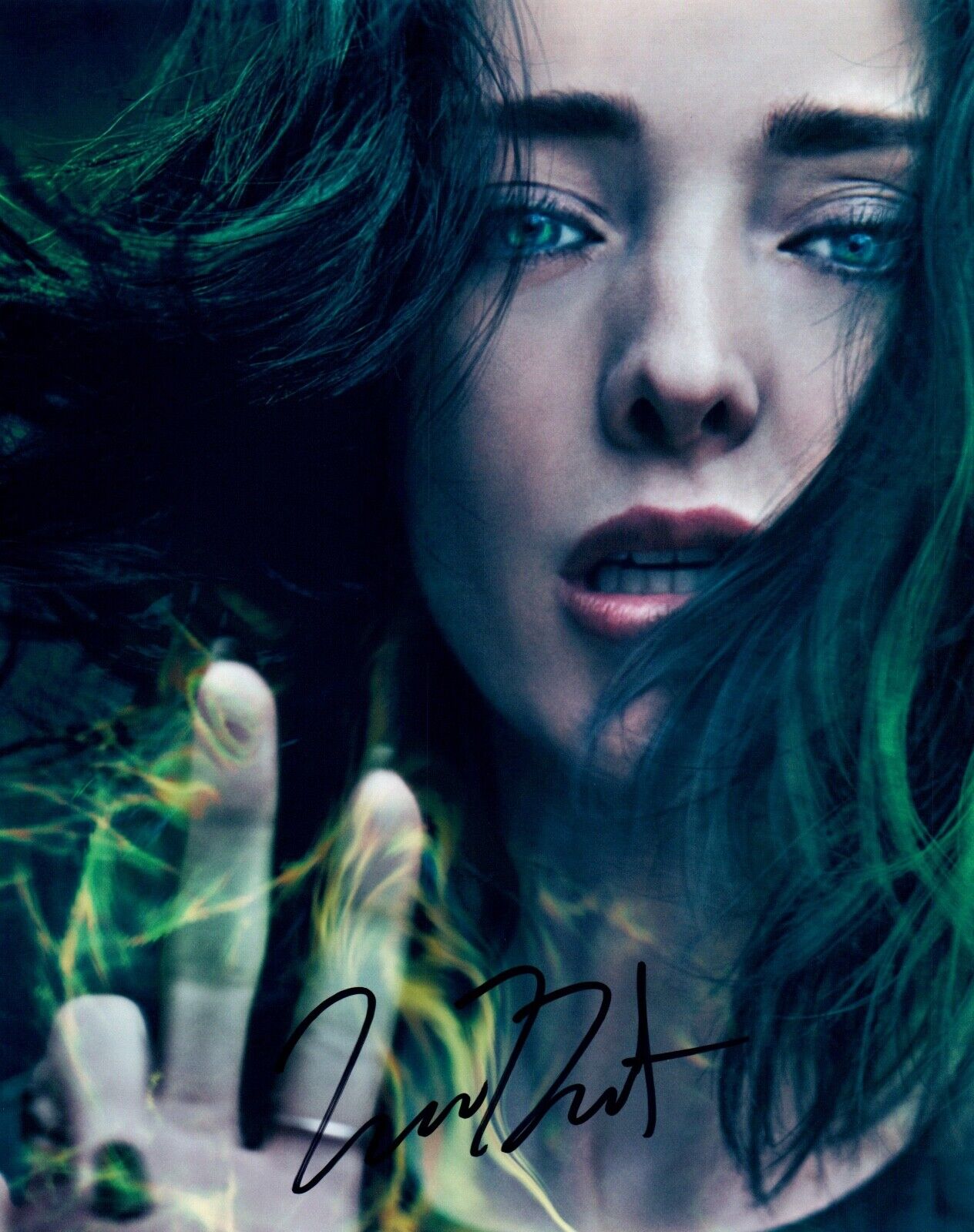 Emma Dumont Signed Autographed 8x10 Photo Poster painting THE GIFTED Polaris Actress COA