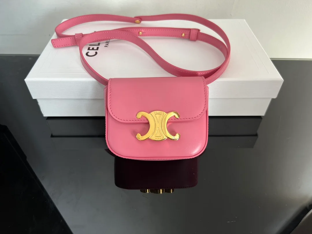𝐂𝐄𝐋𝐈𝐍𝐄 TRIOMPHE MINI
