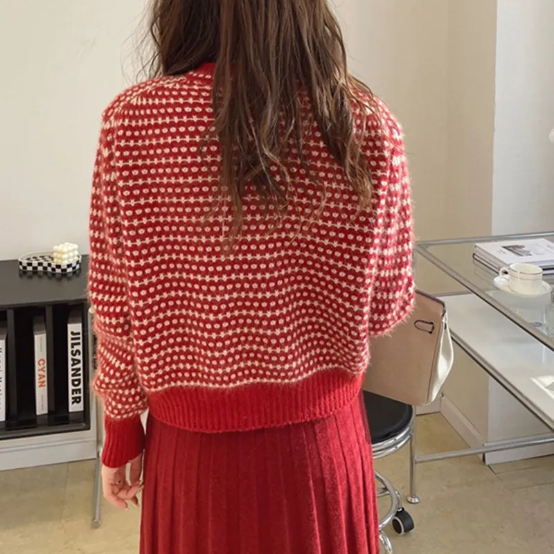 Churchf Churchf Small Sweet Wind Sweater Coat Women's Wear Early Spring 2024 New Gentle Socialite Wind Outside The Knit Cardigan Top