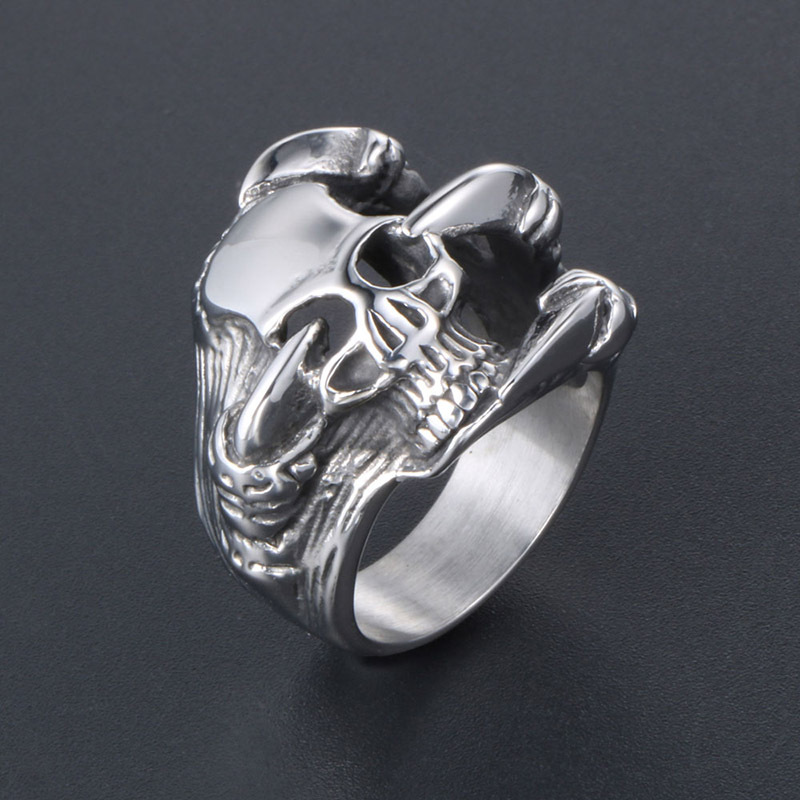 Men's Retro Punk Titanium Steel Skull Ring - SOPULA
