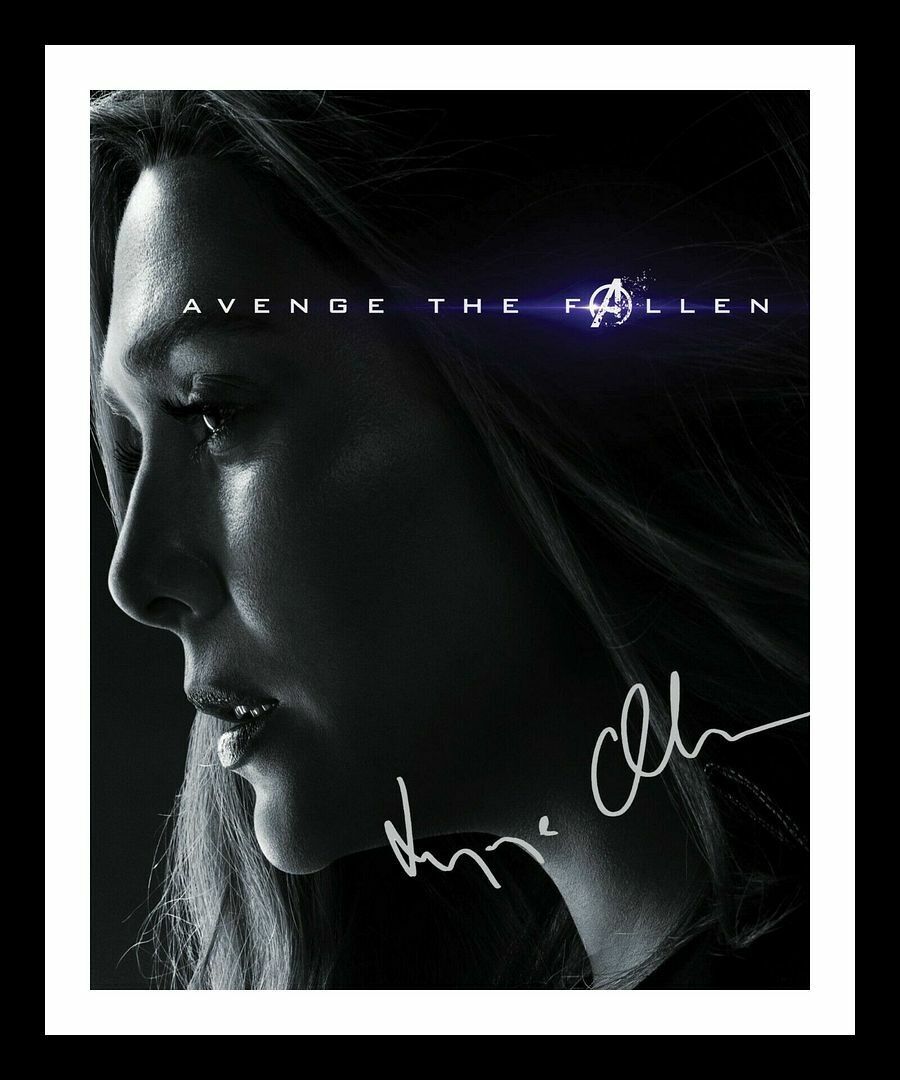 Elizabeth Olsen - Scarlett Witch - The Avengers Autograph Signed & Framed Photo Poster painting