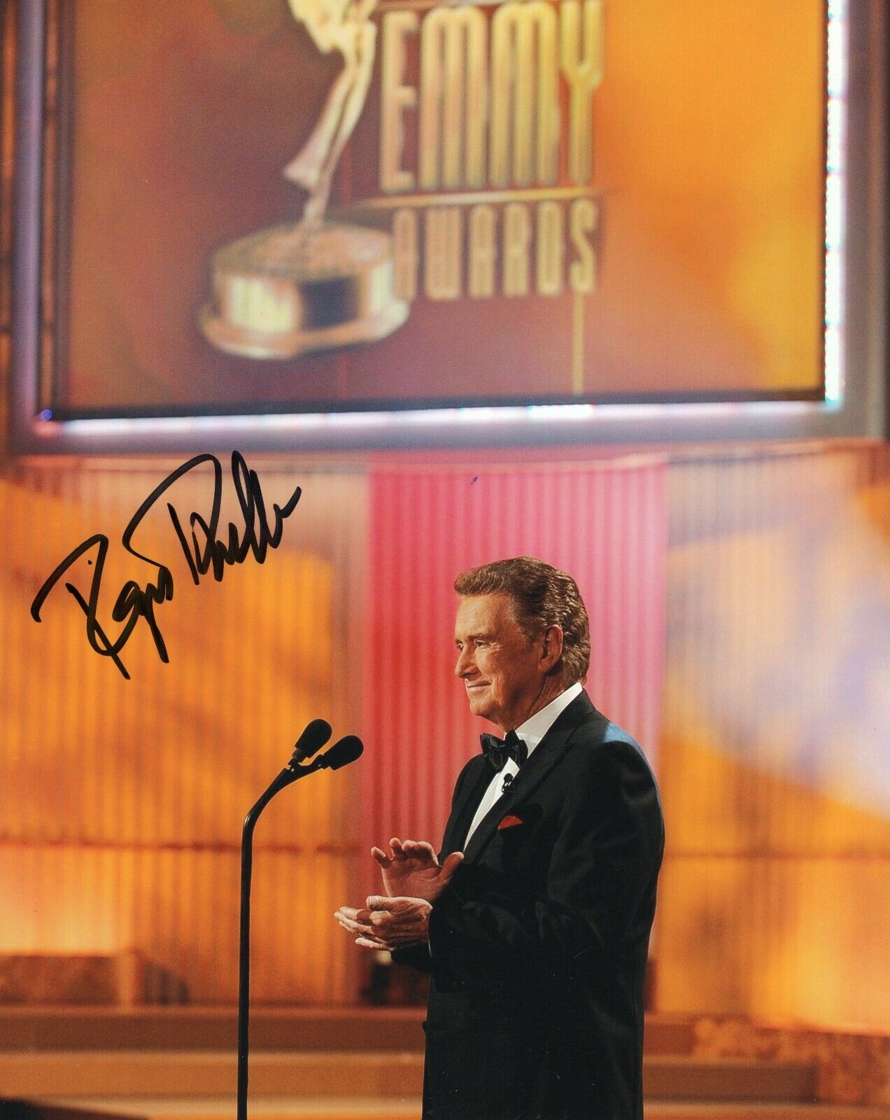 Regis Philbin 签名 8x10 照片带 COA 真品证书谁想成为百万富翁 #4