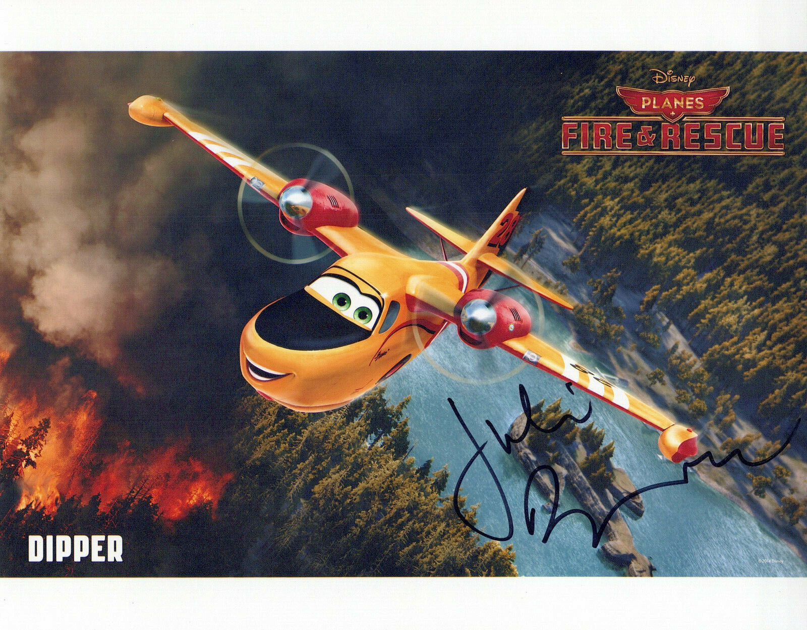 Julie Bowen Planes: Fire & Rescue autographed Photo Poster painting signed 8X10 #4 Lil' Dipper