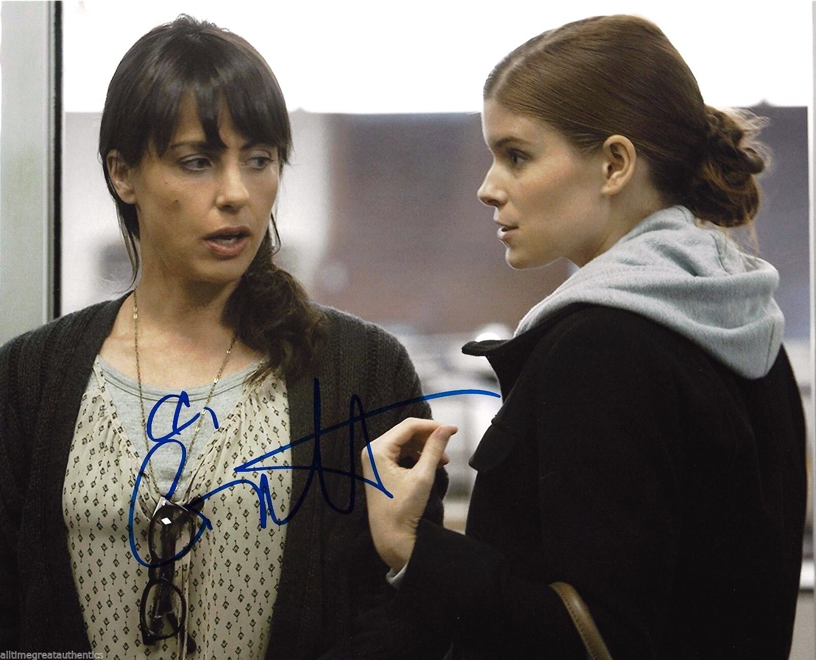 ACTRESS CONSTANCE ZIMMER SIGNED HOUSE OF CARDS 8X10 Photo Poster painting A W/COA ENTOURAGE