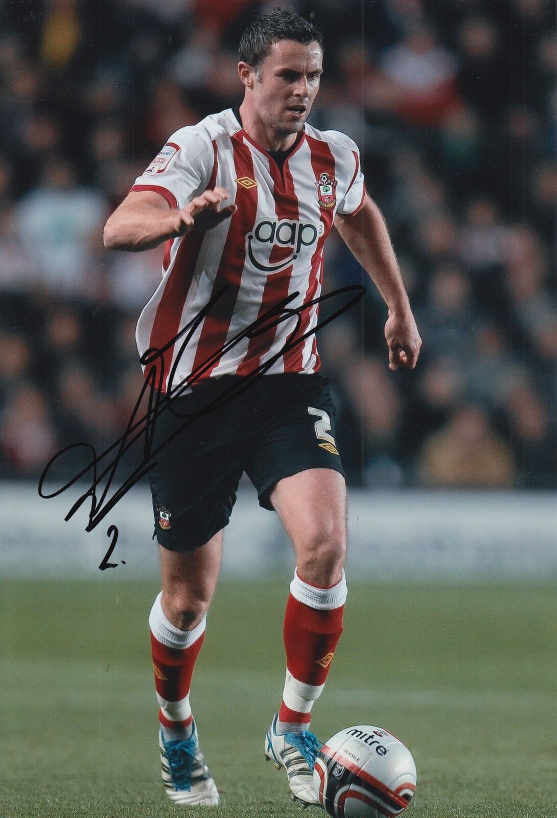 SOUTHAMPTON HAND SIGNED FRAZER RICHARDSON 12X8 Photo Poster painting.