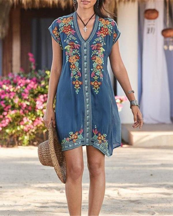 Plus Size Bohemian Embroidery V Neck Mini Dress - Chicaggo