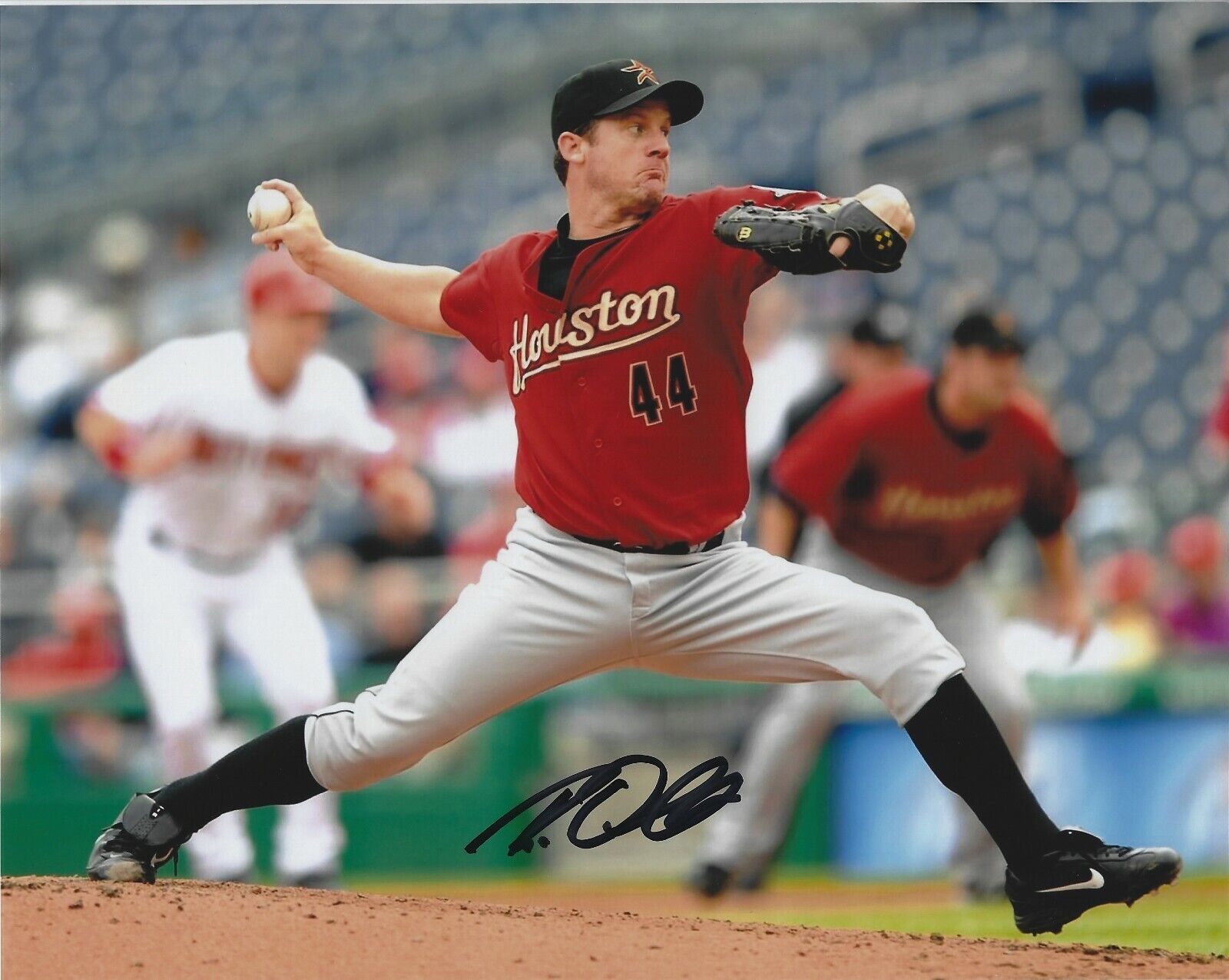 Signed 8x10 ROY OSWALT Houston Astros Autographed Photo Poster painting - w/ COA