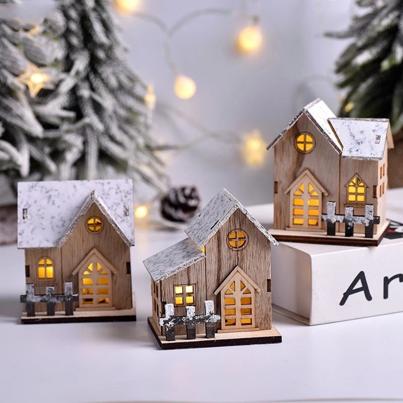 Tegooe LED Luminous Wooden Christmas Cabin - Miniature Holiday Decoration