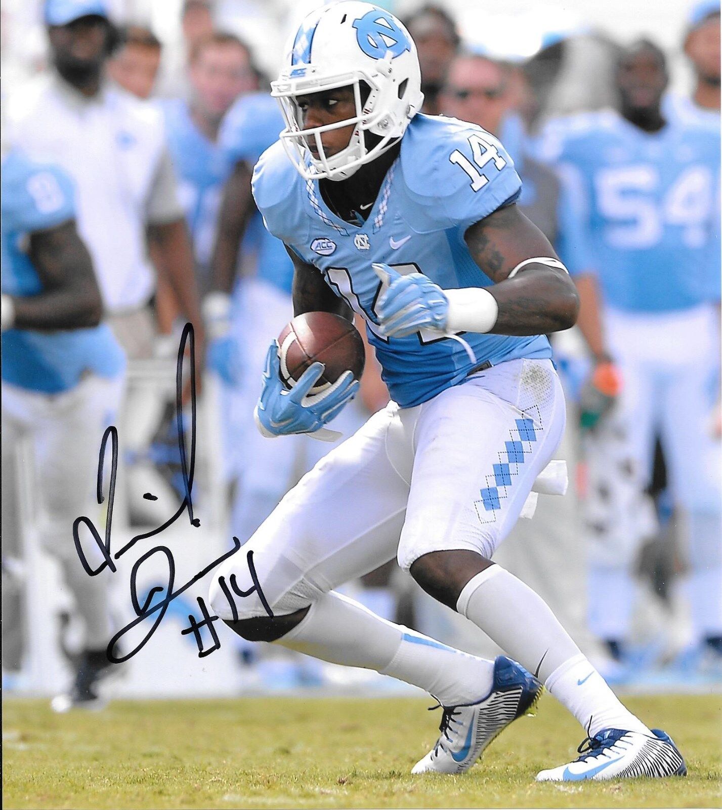 QUINSHAD DAVIS HAND SIGNED NORTH CAROLINA TAR HEELS 8X10 Photo Poster painting W/COA UNC