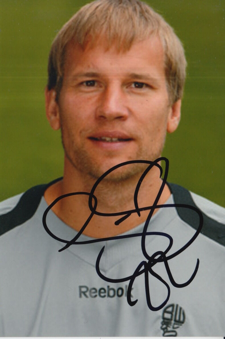 BOLTON WANDERERS HAND SIGNED JUSSI JAASKELAINEN 6X4 Photo Poster painting 1.