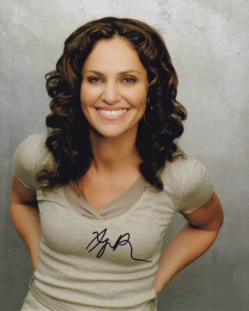 Amy Brenneman In-person AUTHENTIC Autographed Photo Poster painting SHA #73907