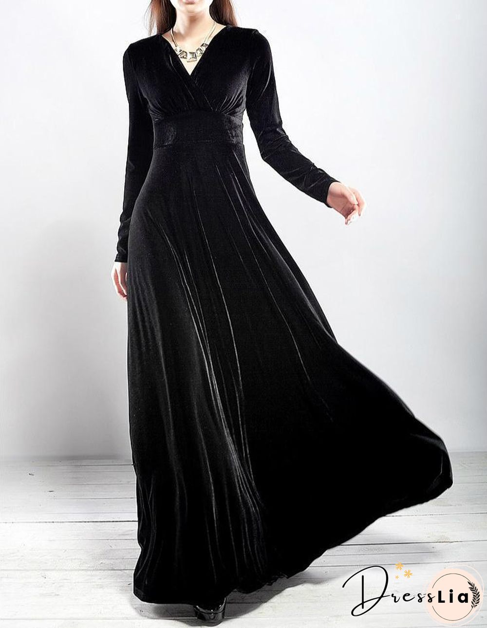 Women's Velvet Plus Size Solid Colored High Waist V Neck Party Dress