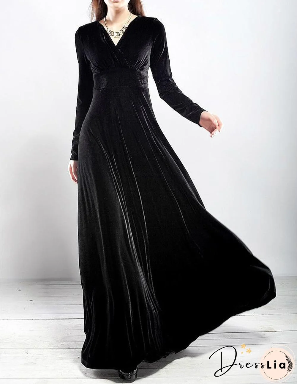 Women's Velvet Plus Size Solid Colored High Waist V Neck Party Dress