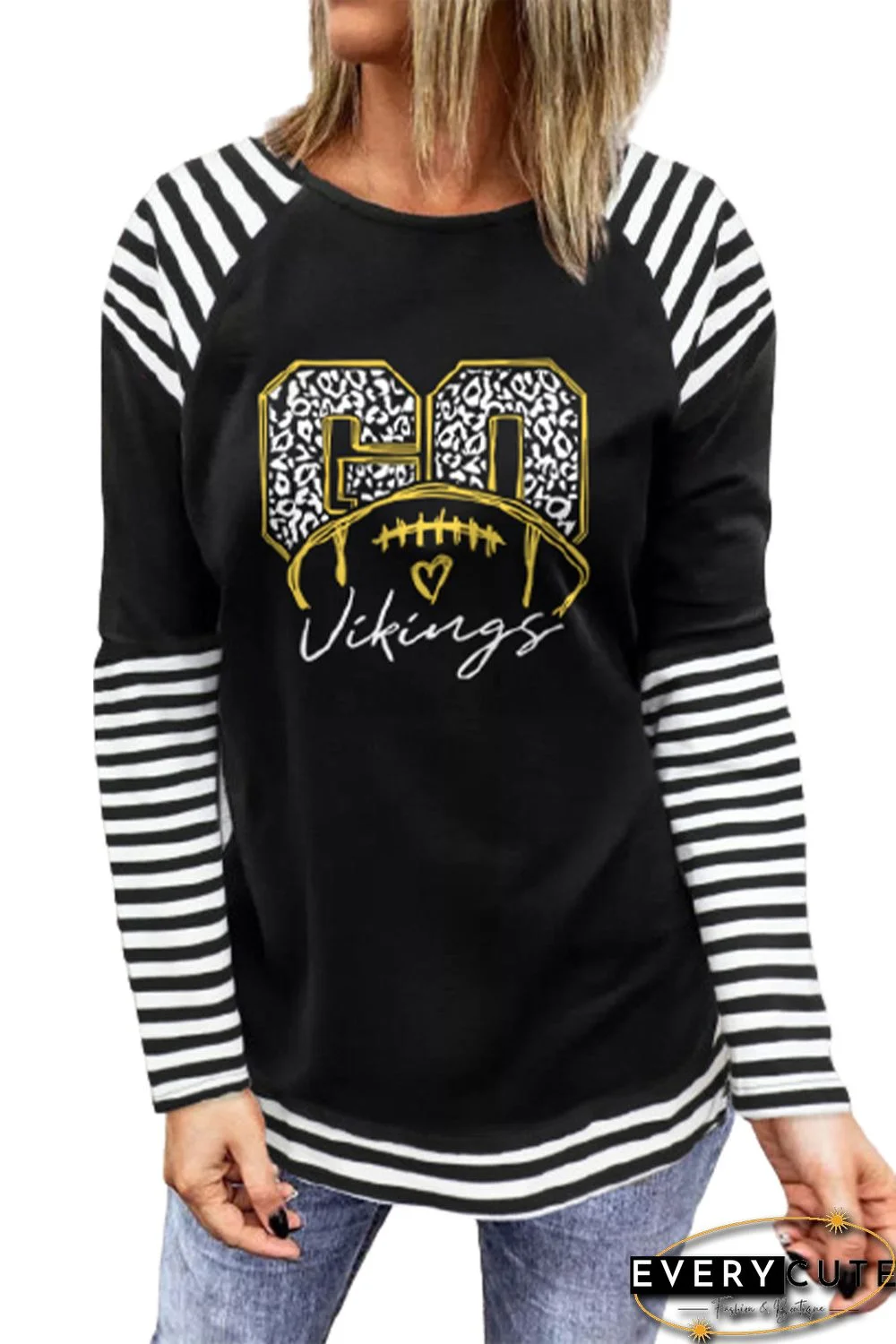 Black GO Letter Leopard Graphic Print Crew Neck Top