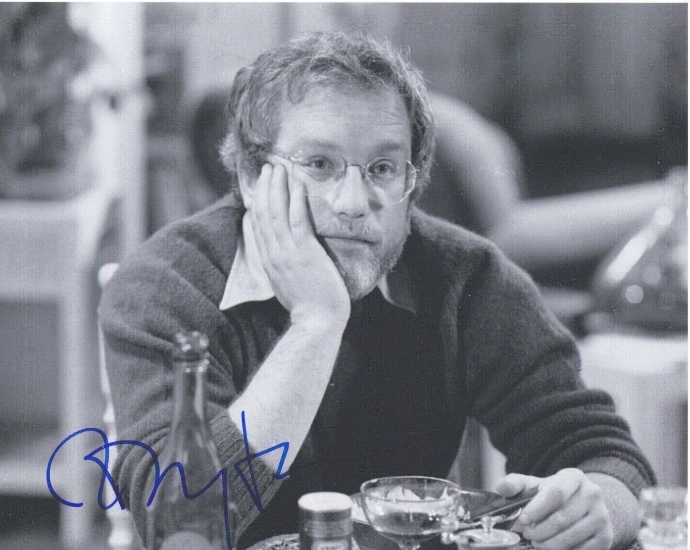 Signed Original B&W Photo Poster painting of Richard Dreyfus of The Goodbye Girl