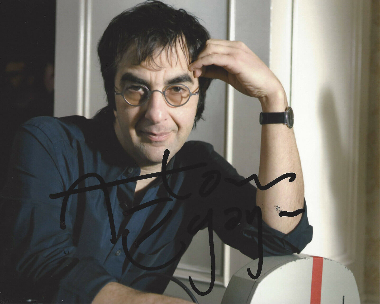 DIRECTOR ATOM EGOYAN SIGNED AUTHENTIC 'THE SWEET HEREAFTER' 8x10 Photo Poster painting w/COA