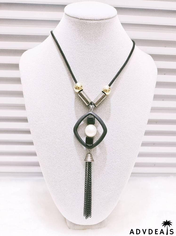Geometric & Chain Tassel Charm Necklace