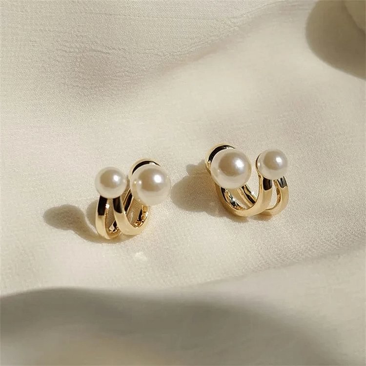 South Korea's New Pearl Earrings