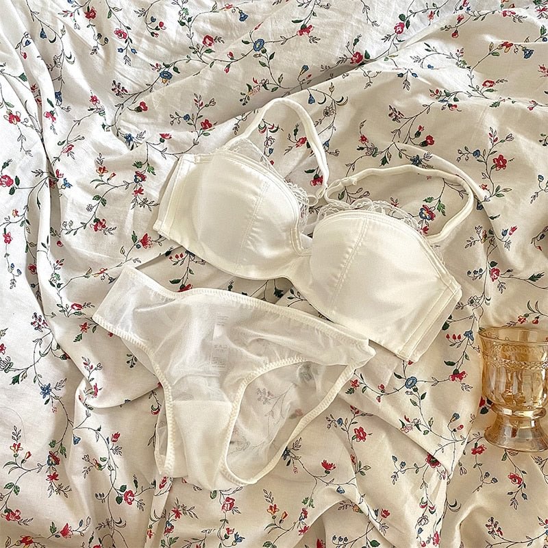 Wriufred Lace stitching bralette sexy glossy deep v underwear suit silk thin tube top style seamless bra and panty sets