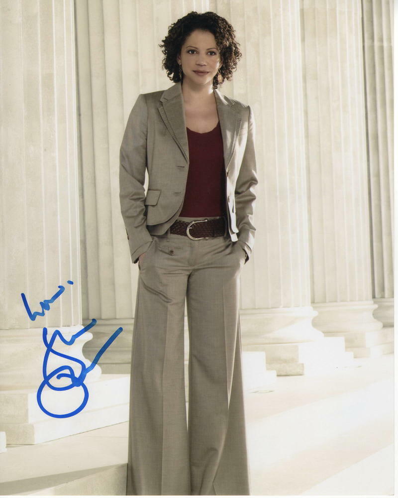 GLORIA REUBEN SIGNED AUTOGRAPH 8X10 Photo Poster painting - VERY RARE, JEANIE ER, FALLING SKIES