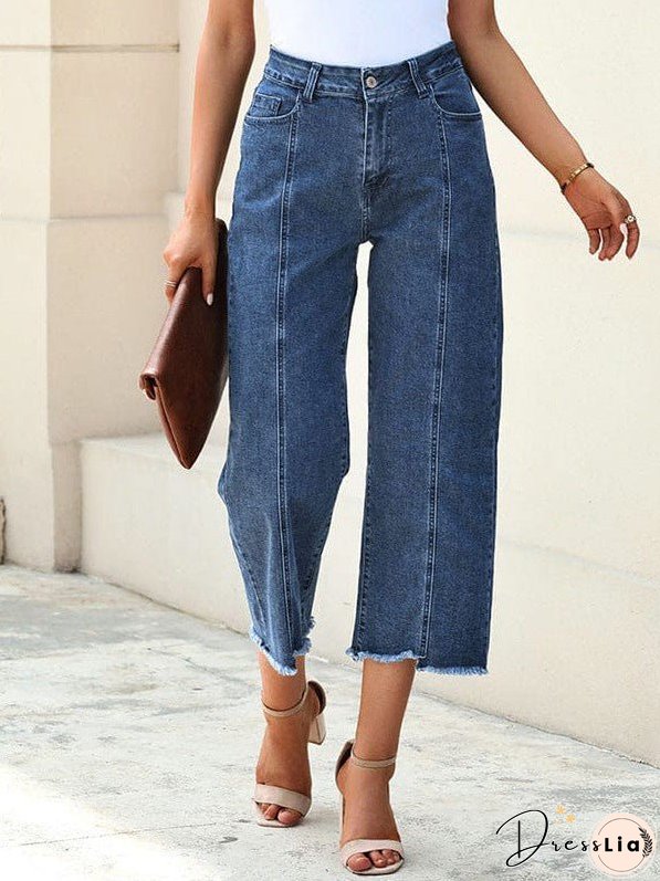 Statement Pants: Women's Stylish Wide-Leg Cropped Jeans