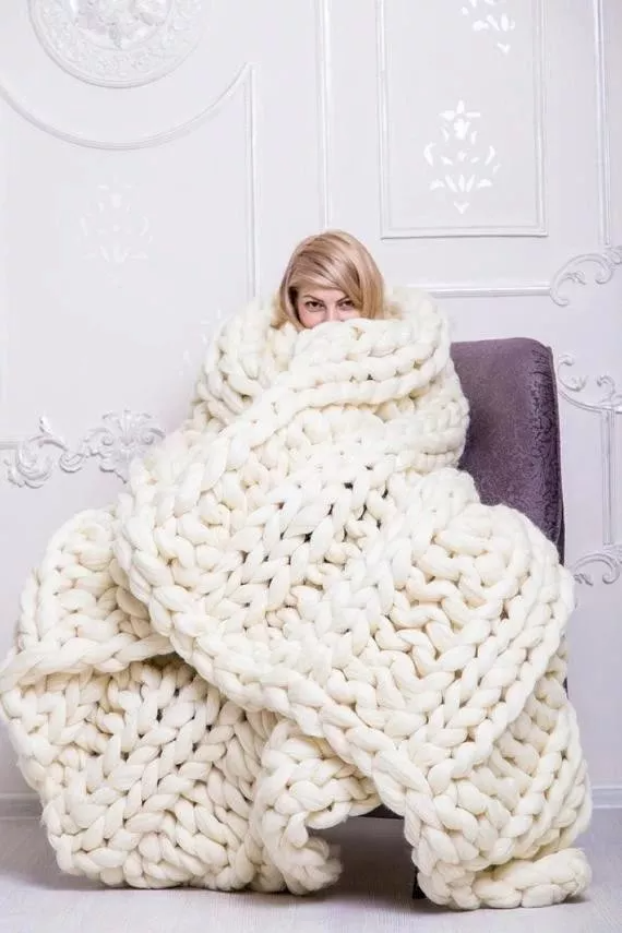 📣📣The must-have chunky knitted blanket for fall and winter